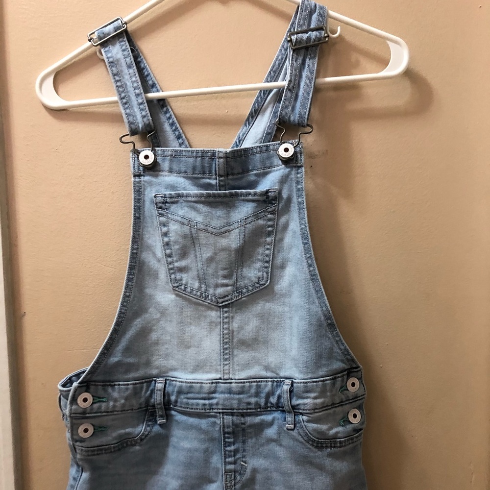 Girls Abercrombie short overalls